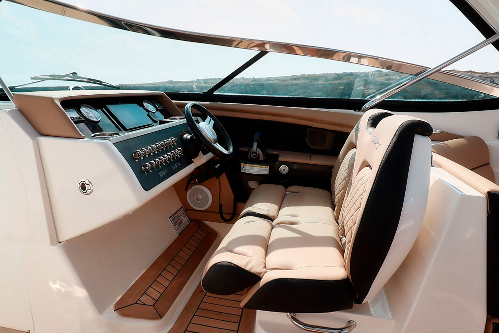Sea Ray 350 SLX photo 5