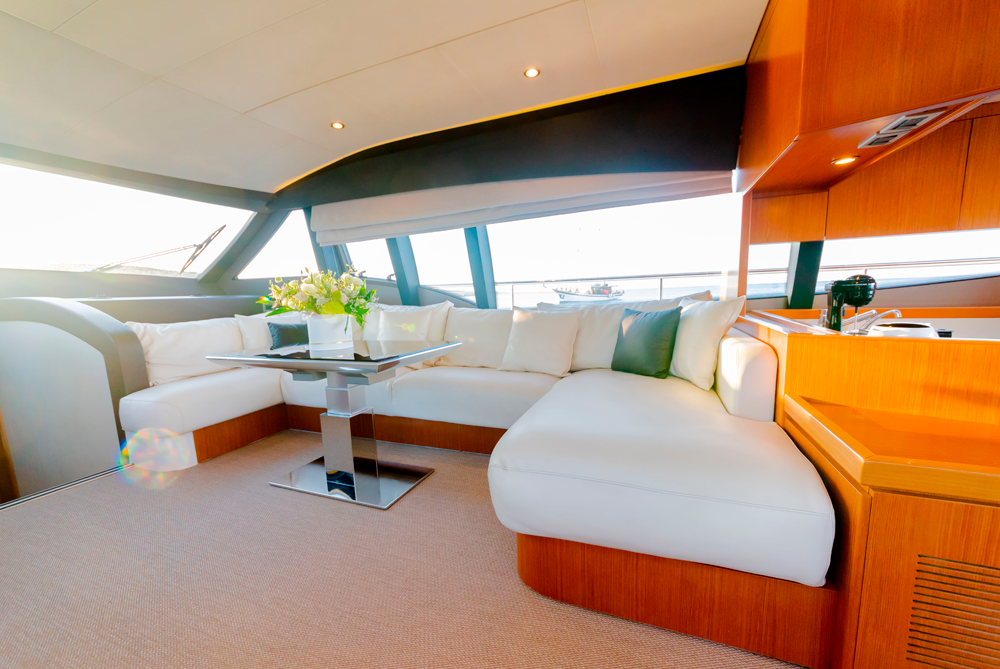 Ferretti 592 photo 12