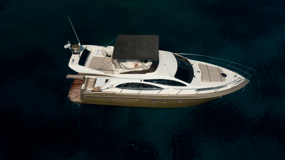 Azimut 46